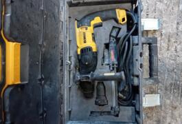Location outil Perforateur burineur électrique Dewalt près de Brée