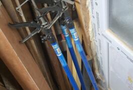Location outil Étais télescopiques manuels électrique près de Armentières
