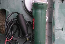 Location outil Meuleuse électrique Bosch près de Marey-sur-Tille