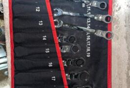 Location outil Clé mixte  près de Saint-Égrève