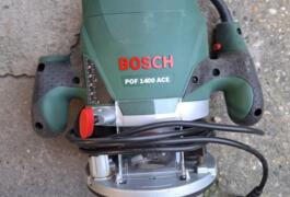 Location outil Défonceuse à bois électrique Bosch près de Lyon