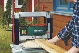 Location outil Raboteuse électrique Metabo près de Buros