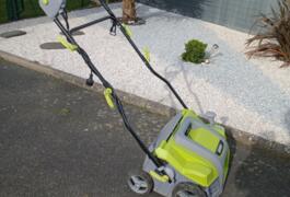 Location outil Scarificateur démousseur électrique près de Ormes