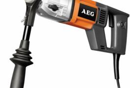 Location outil Carotteuse à beton électrique Aeg près de Poitiers