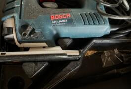 Location outil Scie sauteuse pendulaire Filaire Bosch près de Avranches
