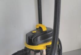 Location outil Aspirateur eau poussière électrique près de Saint-Quentin-Fallavier