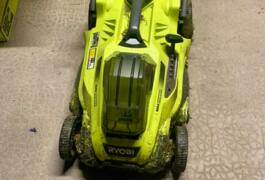 Location outil Tondeuse électrique Ryobi près de Le Ferré