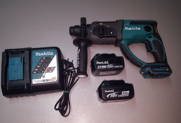 Location outil Perforateur Makita 18v  Makita près de Plumergat