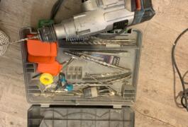 Location outil Burineur perforateur électrique près de Châlons-en-Champagne