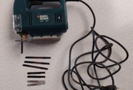 Location outil Scie sauteuse Filaire Bosch près de Non renseignée