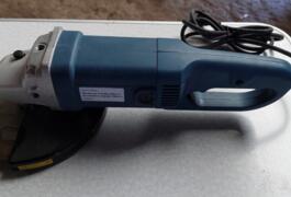 Location outil Meuleuse 230mm près de Non renseignée