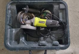 Location outil Disqueuse électrique Ryobi près de Billom