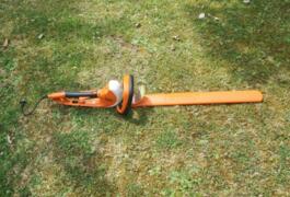 Location outil Taille haie électrique Stihl près de Saint-Soupplets