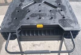 Location outil Établi pliable Stanley Fat Max  Stanley près de Gland