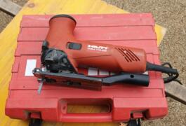 Location outil Scie sauteuse Filaire Hilti près de Hennebont