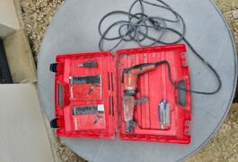 Location outil Visseuse à placo électrique Hilti près de Meaux