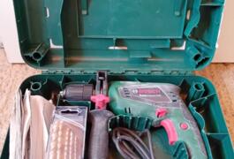 Location outil Perceuse à percussion électrique Bosch près de Guémené-Penfao