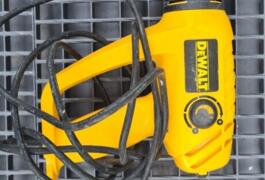 Location outil Décapeur thermique électrique Dewalt près de Lyon