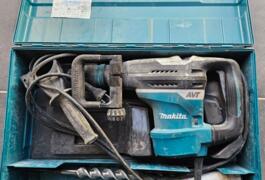 Location outil Burineur perforateur électrique Makita près de Saint-Aunès