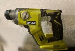 Location outil Perceuse à percussion Sans-fil Ryobi près de Vizille