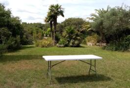 Location outil Table  près de Montferrier-sur-Lez