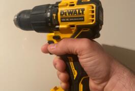 Location outil Visseuse perceuse Sans-fil Dewalt près de Talence