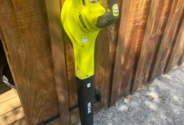 Location outil Souffleur à feuille électrique Ryobi près de Audenge