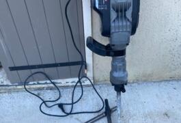 Location outil Marteau piqueur électrique près de Solers