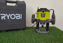 Location outil Défonceuse à bois électrique Ryobi près de Niort