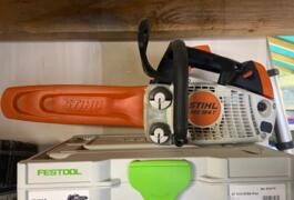 Location outil Tronçonneuse à bois Thermique Stihl près de Albon