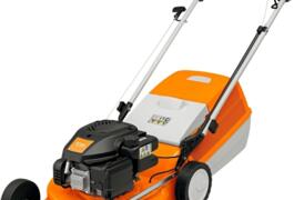 Location outil Tondeuse à gazon Thermique Stihl près de Aiffres