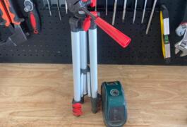 Location outil Niveau laser  Bosch près de La Regrippière