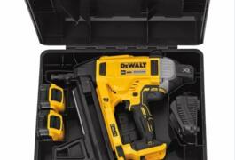 Location outil Cloueur électrique Dewalt près de Échirolles