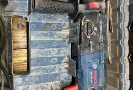 Location outil Perforateur burineur électrique Bosch près de Bressuire