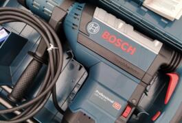 Location outil Burineur perforateur électrique Bosch près de St trivier de courtes