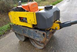 Location outil Compacteur  près de St trivier de courtes