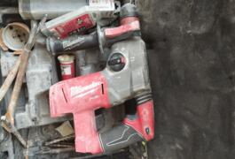 Location outil Perforateur burineur électrique Milwaukee près de Metz