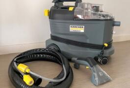Location outil Location Shampouineuse Karcher Puzzi 8/1 C en parfait état  Karcher près de Le Havre