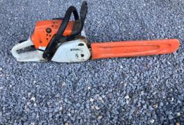 Location outil Tronçonneuse à bois Thermique Stihl près de Airaines