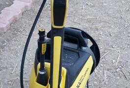 Location outil Laveur haute pression électrique Karcher près de Le Bugue