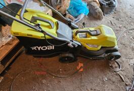 Location outil Tondeuse à gazon électrique Ryobi près de Pont salomon