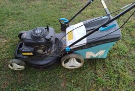 Location outil Tondeuse à gazon Thermique près de La rouviere