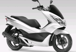 Location outil Scooter  Honda près de Franconville