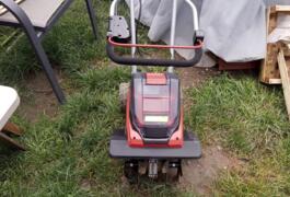 Location outil Motobineuse à batteries rechargeables  Einhell près de Lucinges