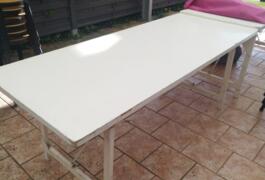 Location outil Table de réception  près de Segré-en-Anjou Bleu