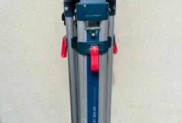 Location outil Trépied laser  Bosch près de Boissise-la-Bertrand