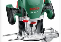 Location outil Défonceuse à bois électrique Bosch près de Steenwerck