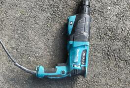 Location outil Perforateur électrique Makita près de Cholet