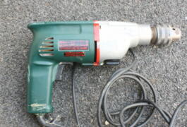 Location outil Perceuse électrique Metabo près de Paris