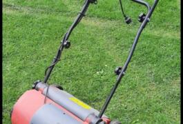 Location outil Scarificateur démousseur électrique Einhell près de Chaumes-en-Brie